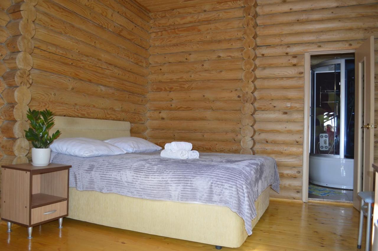 Абхазская Усадьба Hotel Gagra Buitenkant foto